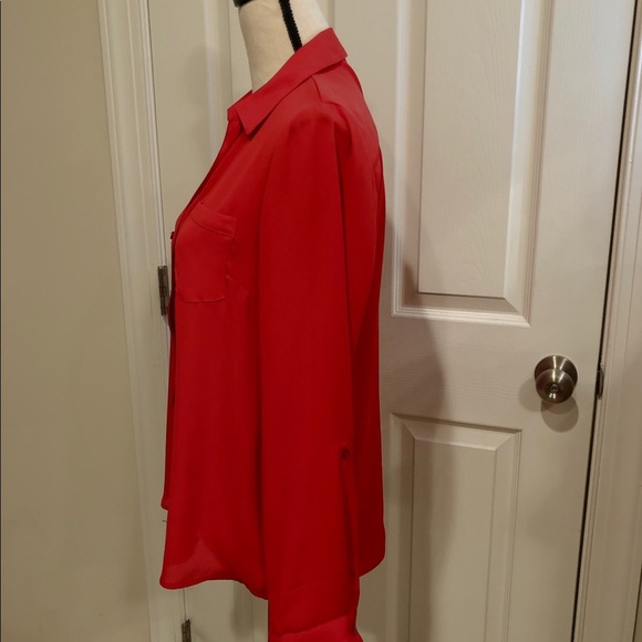 ❗️Sale🔥The Limited Brand red button up - Picture 2 of 7